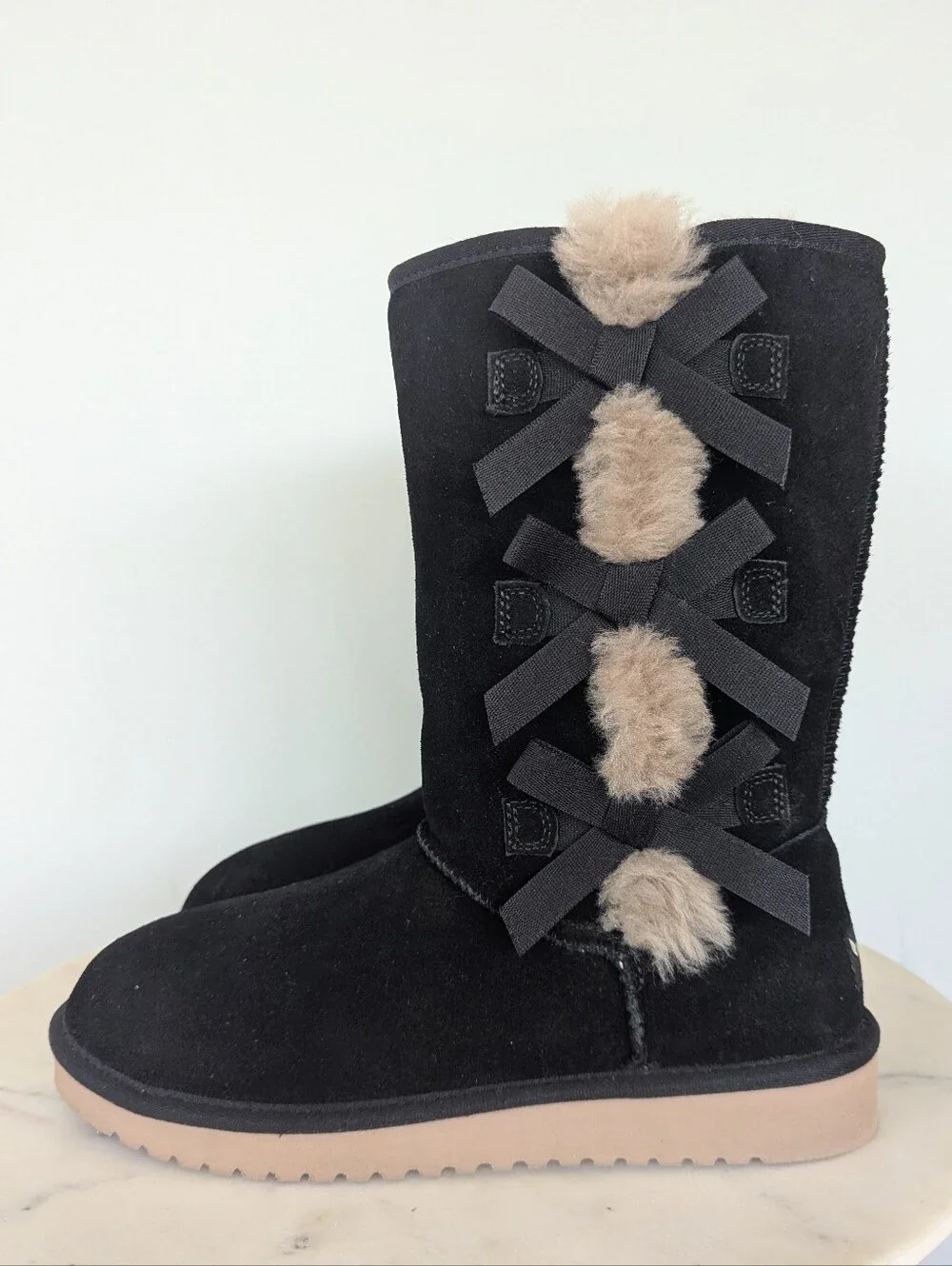 Koolaburra UGG Women's Victoria Black & Tan Bow Detail Tall Winter Boots
